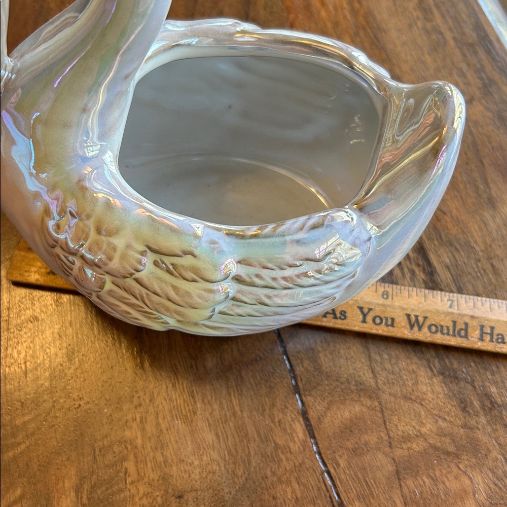 Ceramic Swan - Picture 7 of 11
